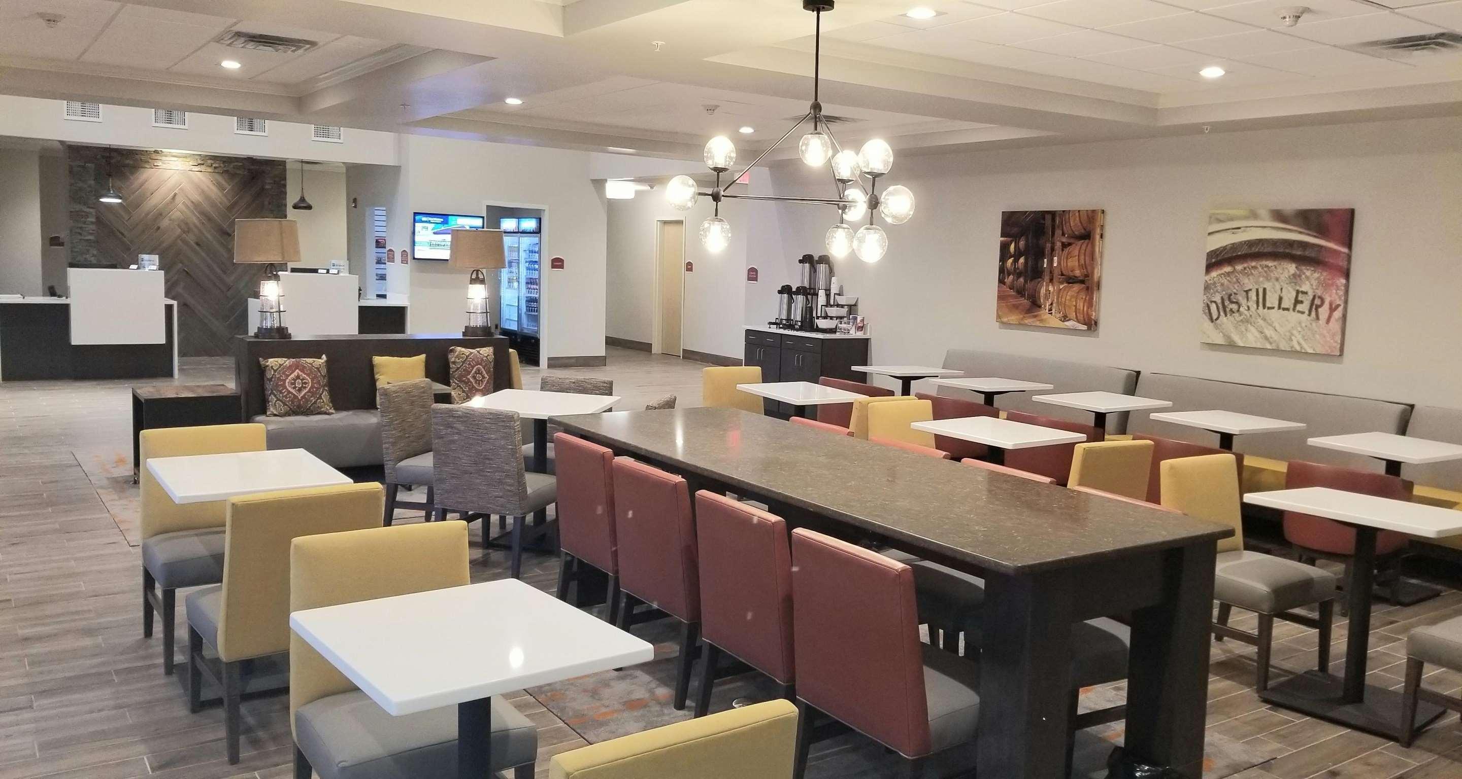 Best Western Plus Elizabethtown Inn & Suites Экстерьер фото