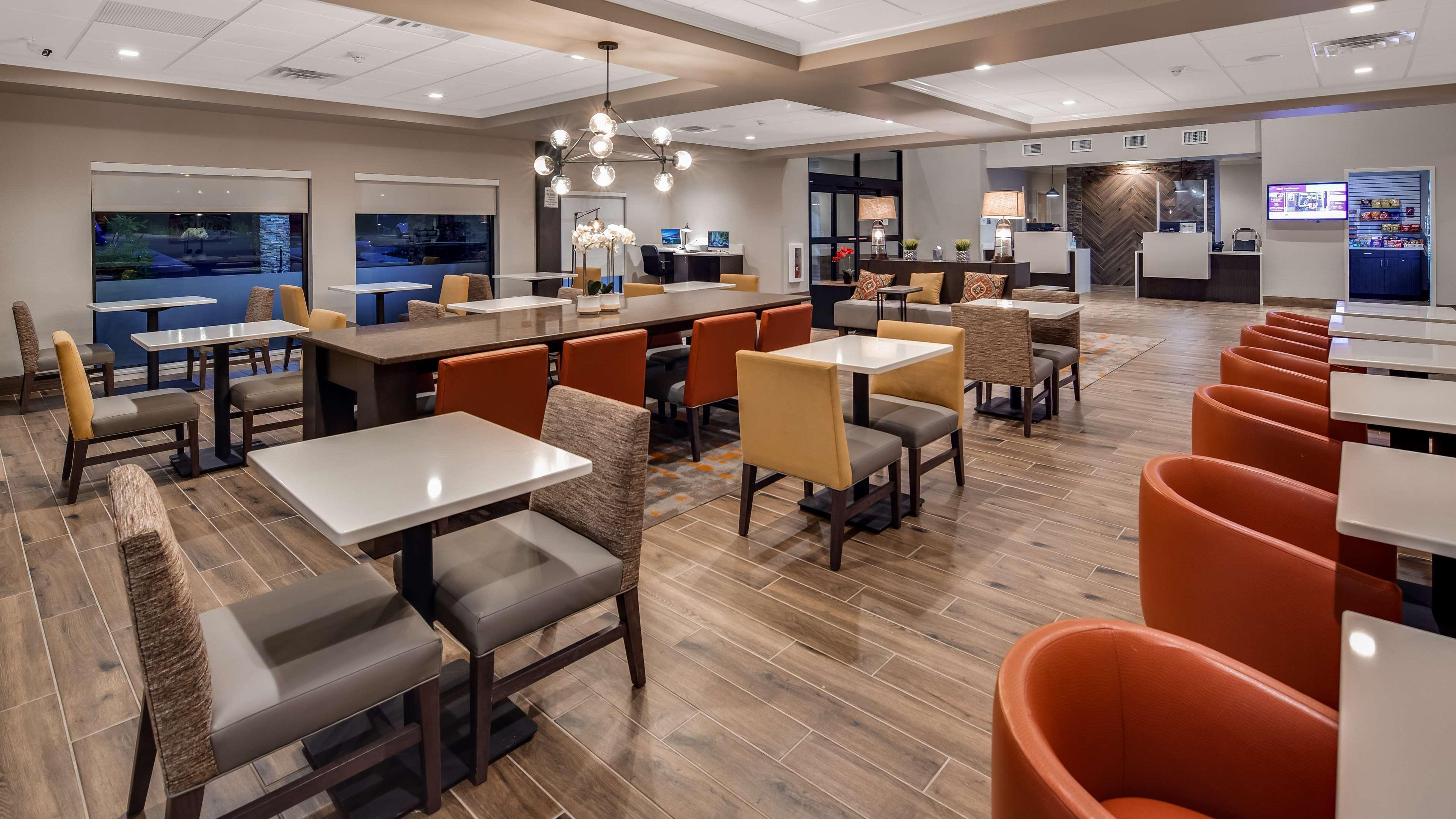 Best Western Plus Elizabethtown Inn & Suites Экстерьер фото